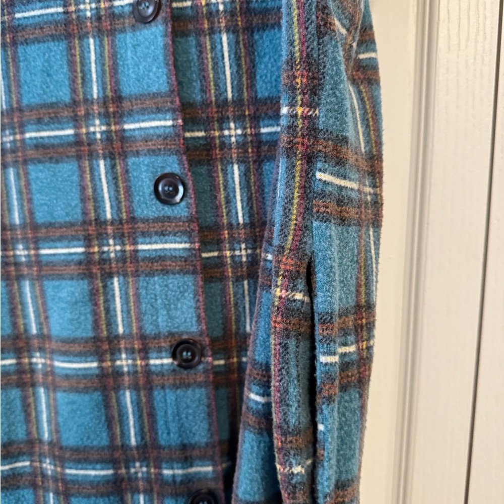 Ladies Button top - Picture 4 of 6